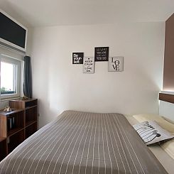 Appartement Apartment mit einem kleinen Wohn- und Essbereich