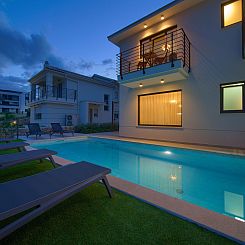 Vakantiehuis "Lana" mit Schwimmbad