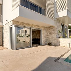 Vakantiehuis Neue moderne Villa "Smokva 1" mit Pool