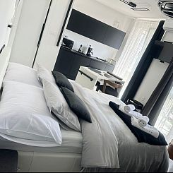 Appartement Fiorino Apartment-Studio Rijeka mit Balkon