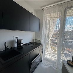 Appartement Fiorino Apartment-Studio Rijeka mit Balkon
