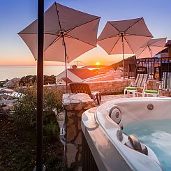 Vakantiehuis Exklusive und stilvolle Meerblick-Inselvilla