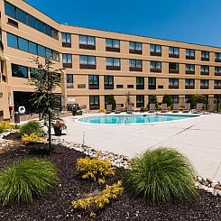 Holiday Inn Philadelphia South-Swedesboro, an IHG Hotel