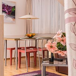 Appartement in Dornbach mit Privater Terrasse