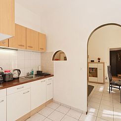 Appartement Wohnung in Fünfhaus mit Garten