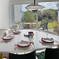 Vakantiehuis sea-kret with garden