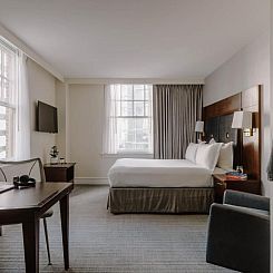Club Quarters Hotel in Houston