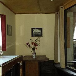 Aloha Crater Lodge and Lava Tube Tours