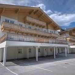 Kaprun Alpine Resort Top13