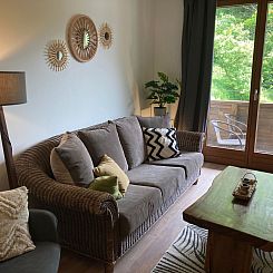 Appartement Wohnung mit Balkon und 2 Schlafzimmer