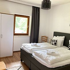 Appartement Wohnung mit Balkon und 2 Schlafzimmer