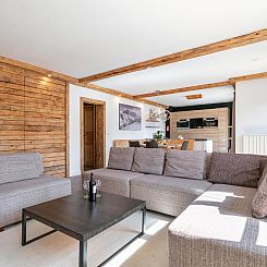 Kaiser Residence Top 1  Top 2