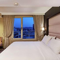 DoubleTree by Hilton Izmir - Alsancak