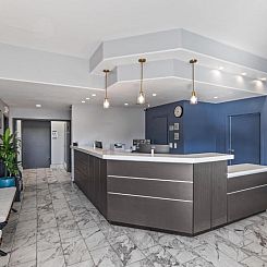 Super 8 by Wyndham San Bruno /SF Intl Arpt West