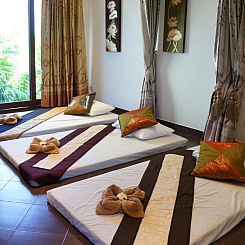 VIP Chain Resort Pool Villa
