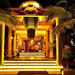 VIP Chain Resort Pool Villa
