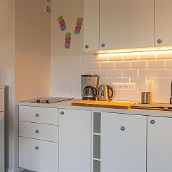 Appartement Moderne Ferienwohnung mit Balkon, nur 500 Meter 