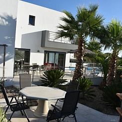 Vakantiehuis Moderne Villa mit privatem Pool und Meerblick