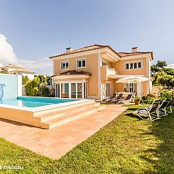 Villa Golfinho