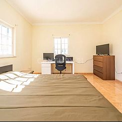 Vrijstaande woning in Setubal