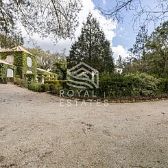 Vrijstaande woning in Milharado