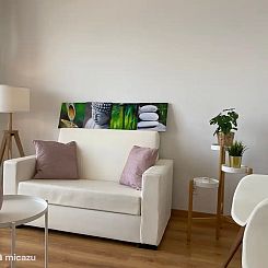 Modern appartement rivier uitzicht