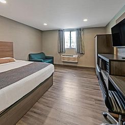 Americas Best Value Inn Foxboro