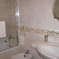 Appartement Großzügiges Ferienappartement mit Balkon