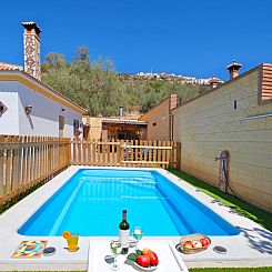 Vakantiehuis Ganzes Haus in Comares mit abschließbarem Park
