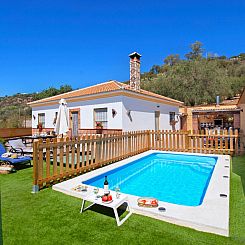 Vakantiehuis Ganzes Haus in Comares mit abschließbarem Park