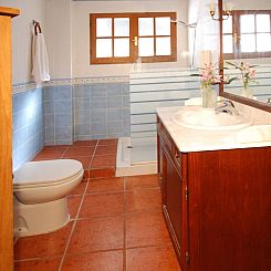 Vakantiehuis Villa Los Pinos, Beheizter Pool, Wifi, AC, BBQ