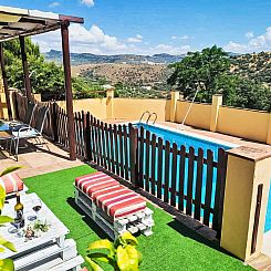 Vakantiehuis in Algarinejo mit Eigener Terrasse