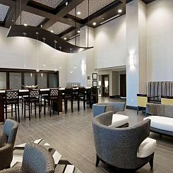 Hampton Inn & Suites Bellevue Downtown/Seattle