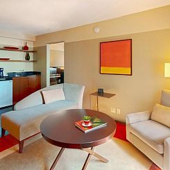 Crowne Plaza - Chicago West Loop, an IHG Hotel
