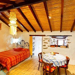 Vakantiehuis in El Risco mit Garten, Terrasse und Grill
