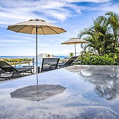 Vakantiehuis Geräumige Villa, beheizter Pool und atemberaub