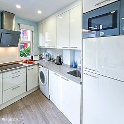 Palm2Beach | 3 min van strand