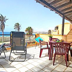 Appartement Schöne Ferienwohnung mit Terrasse und Meerblick