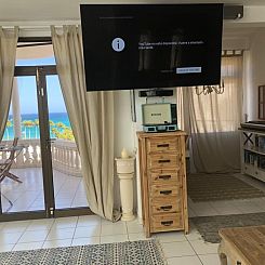 Vakantiehuis Eine romantische Villa direkt am Strand Sotaven