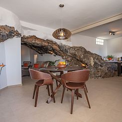 Vakantiehuis Spektakuläre Höhle mit zwei großen Terrassen