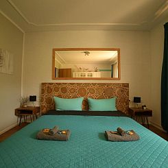 Yeti Lux - Family Garden Lodge