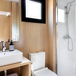 Mobil Home Couple