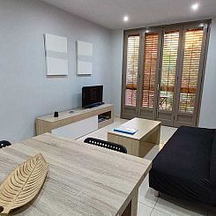 Appartement Wohnung "Stockwerk 1" mit Balkon