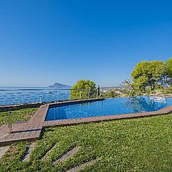 Vakantiehuis Villa Campomanes - PlusHolidays
