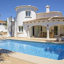 Las Palmeras - luxe villa in Moraira