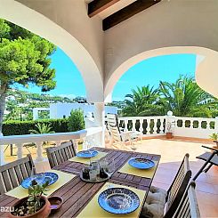 Casa Leon in Moraira met zeezicht