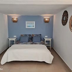 La Casita Blanca Hermano