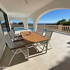 Casa Algarrobo