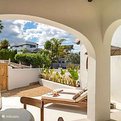 The James | BOUTIQUE BUNGALOW