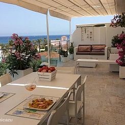 PENTHOUSE AAN  HET STRAND